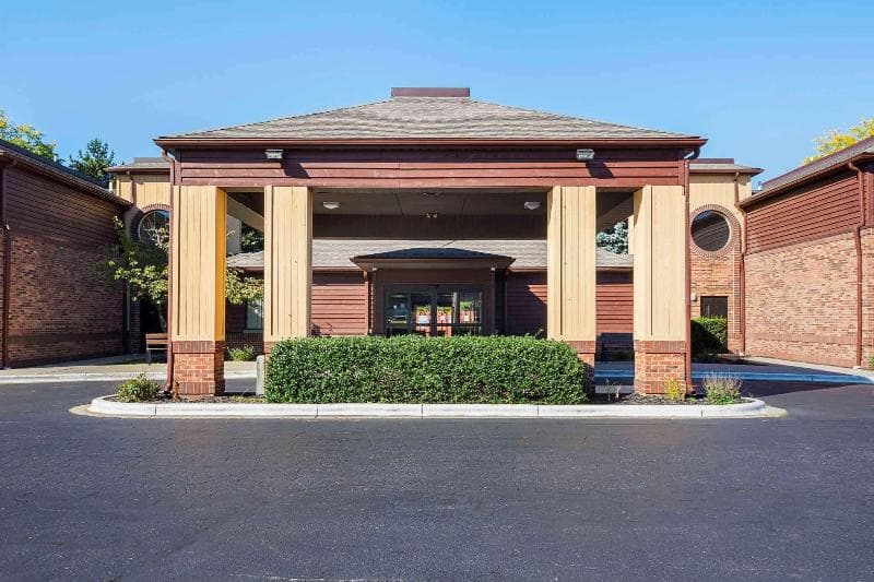 Quality Inn & Suites 5