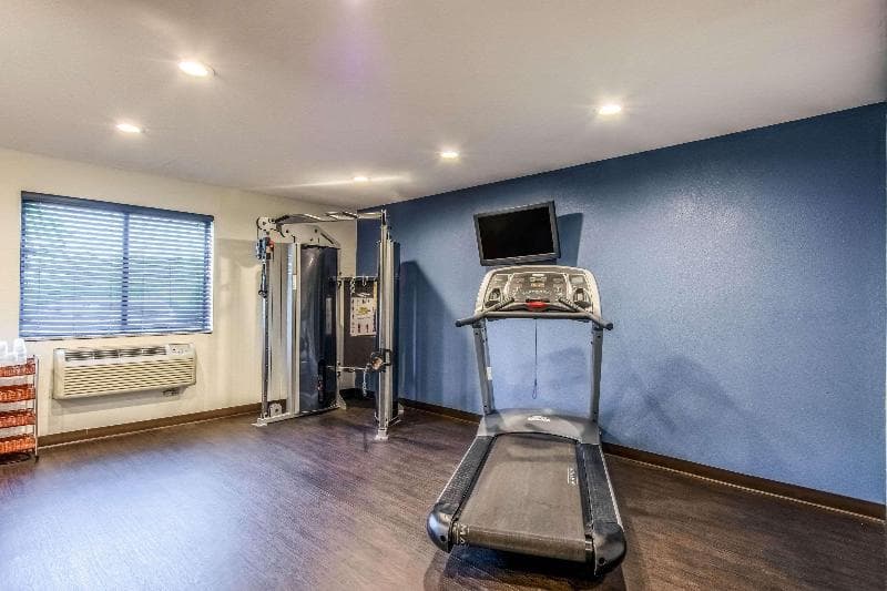 Quality Inn & Suites photo 1