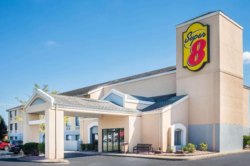 Super 8 by Wyndham Jasper 3