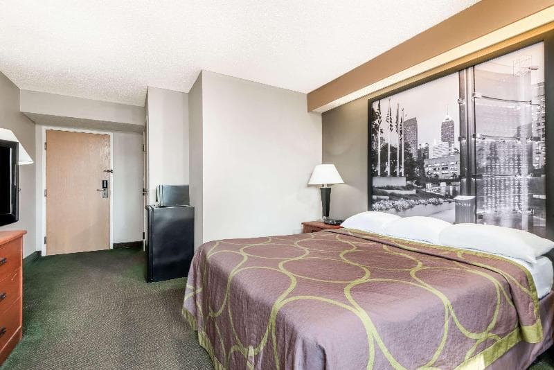 Super 8 by Wyndham Jasper 4