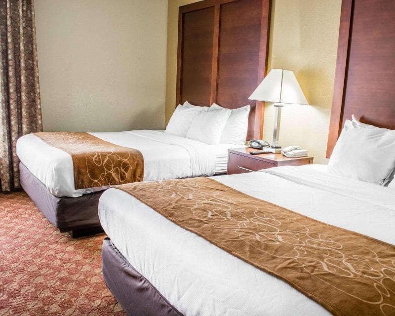Comfort Suites 4