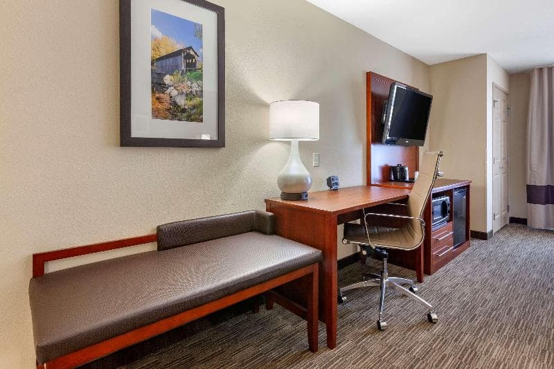 Comfort Suites 5