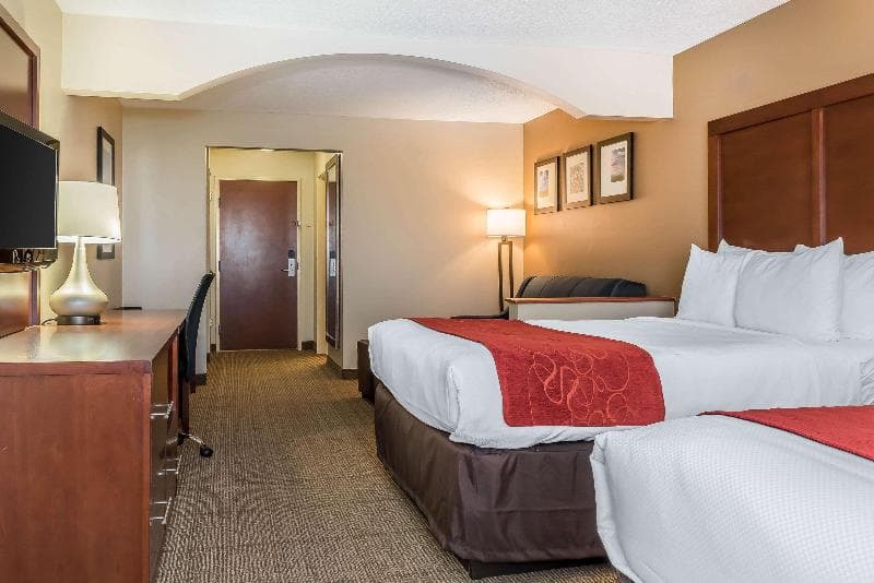 Comfort Suites 4