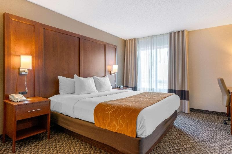 Comfort Suites photo 1