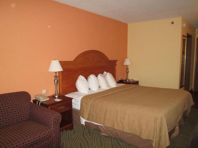 Quality Inn Gaylord 2