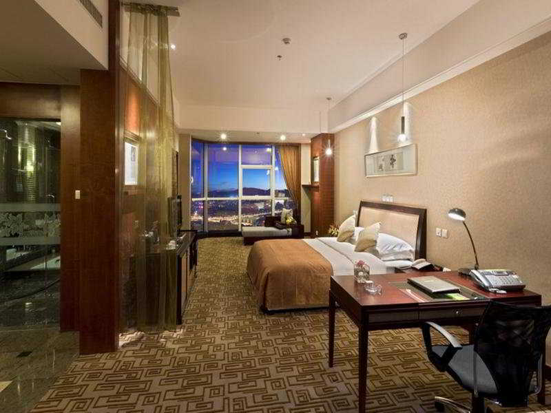 Empark Grand 4