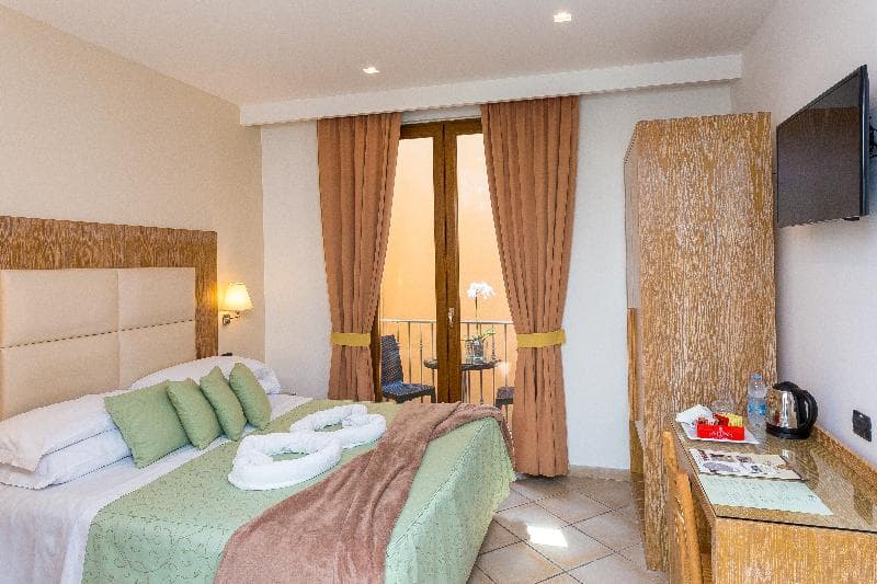 Sorrento City 5
