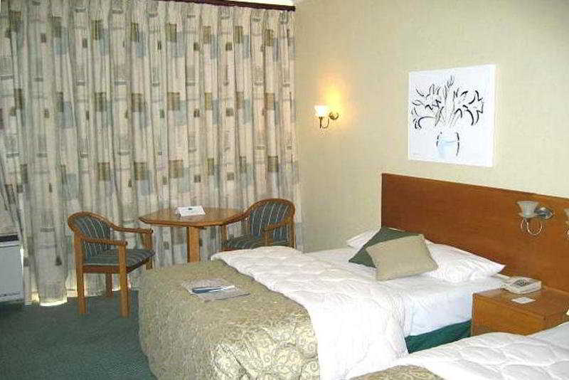 Wilderness Beach Hotel main