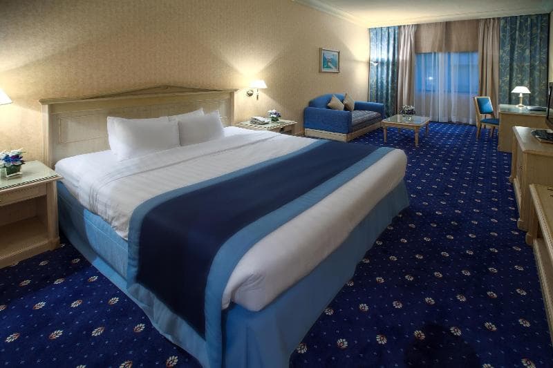 Hotel Capitol 4