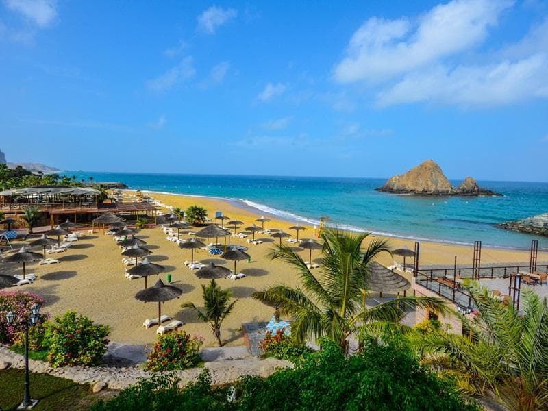 Sandy Beach Hotel & Resort 3