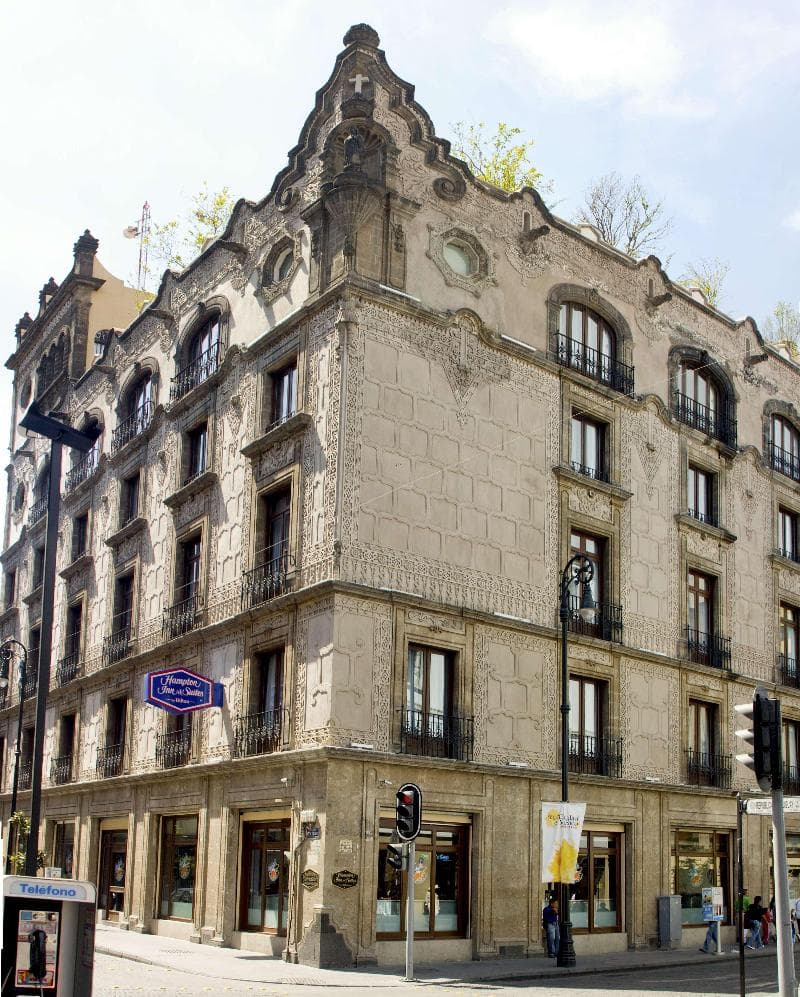 Hampton Inn & Suites Mexico City - Centro Historico 2