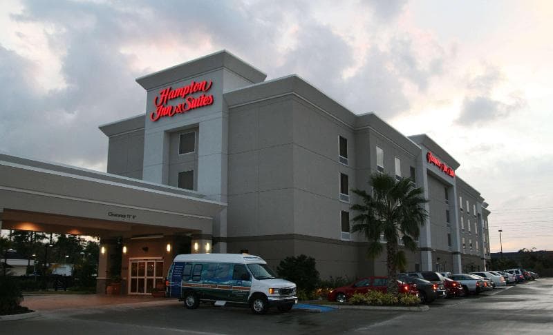 Hampton Inn & Suites Houston-Bush Intercontinental Aprt photo 1