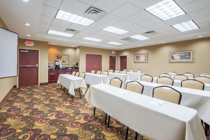Hampton Inn & Suites Oklahoma City - South 5