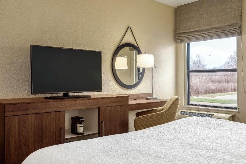 Hampton Inn Akron-Fairlawn 5