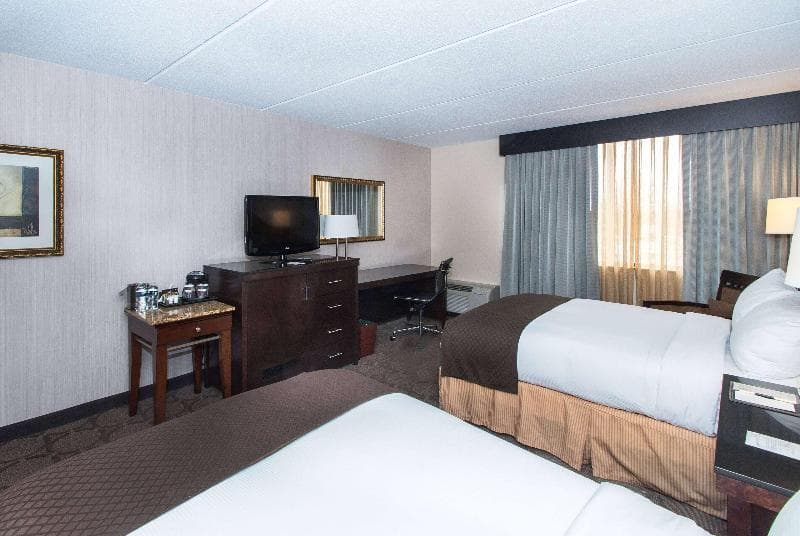 Wyndham Columbus 2