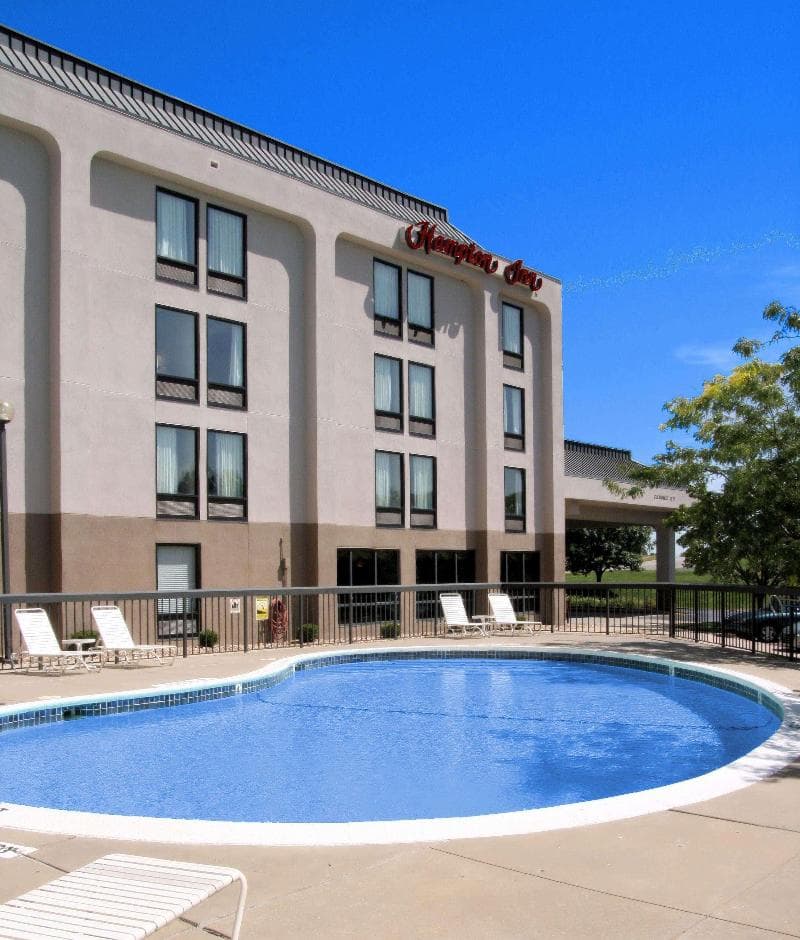 Hampton Inn Kansas City-Airport 3