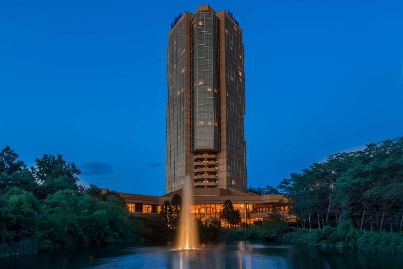 Hilton Alexandria Mark Center 3
