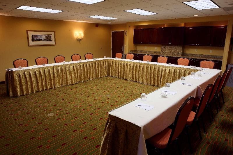 Hampton Inn & Suites Charlottesville-At The University photo 1