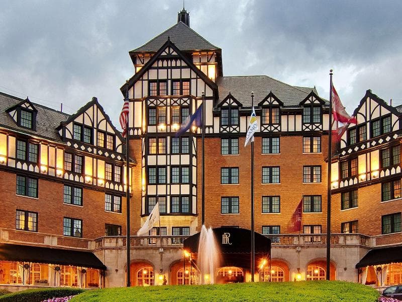 Hotel Roanoke & Conference Ctr, Curio Collection by Hilton 4