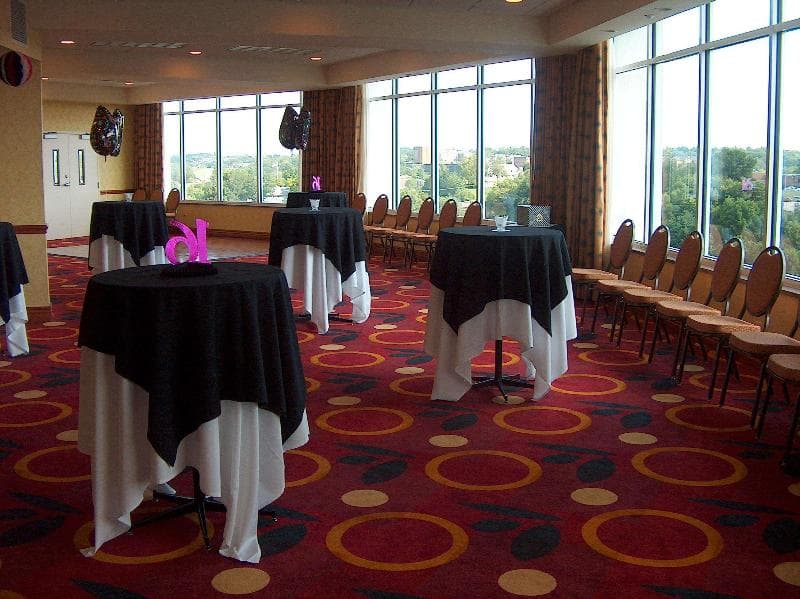 DoubleTree by Hilton Hotel Jefferson City 3