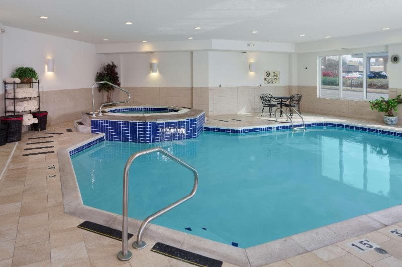 DoubleTree by Hilton Hotel Jefferson City photo 1
