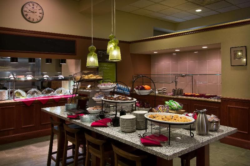 Hilton Garden Inn Detroit Downtown 5