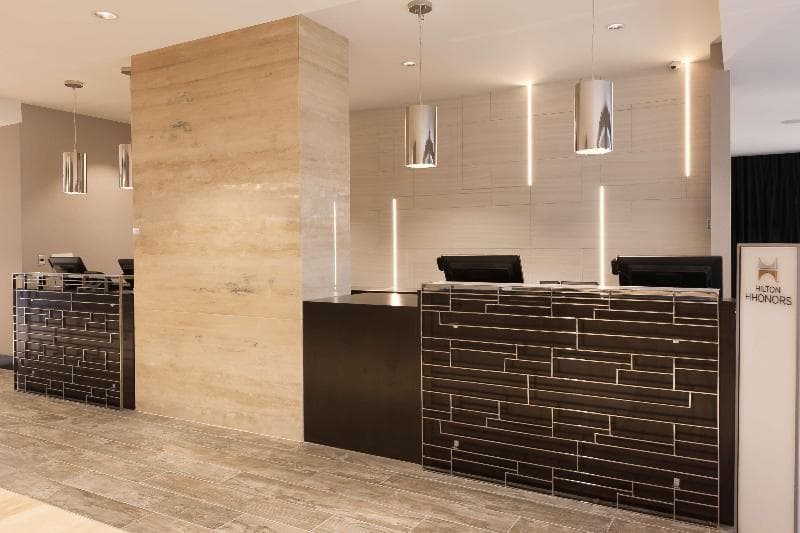 DoubleTree by Hilton Hotel & Suites Houston by the Galleria 4