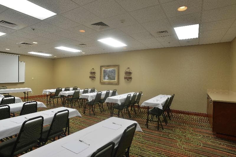 Hampton Inn & Suites Springfield 4