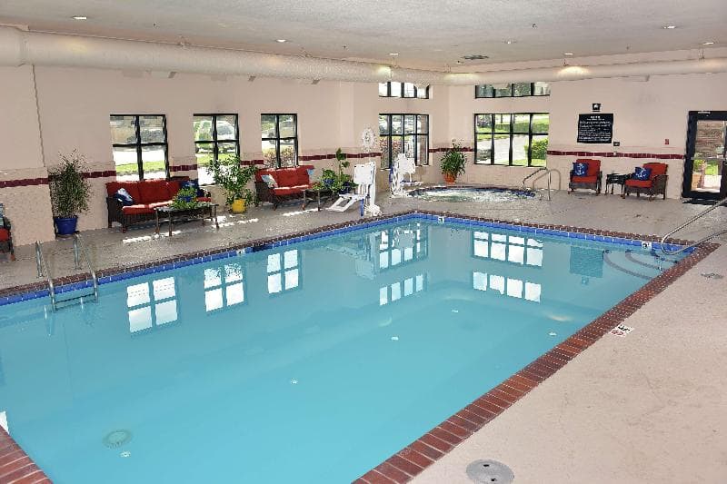 Hampton Inn & Suites Springfield 3