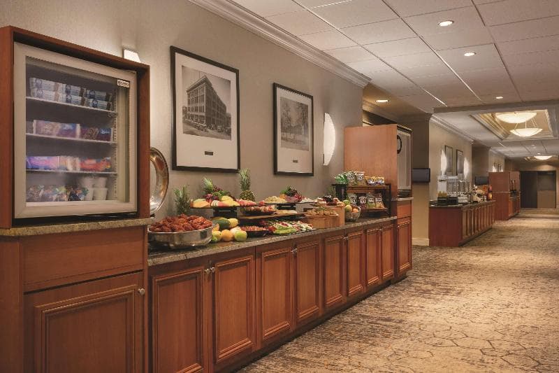 Embassy Suites by Hilton Richmond 5
