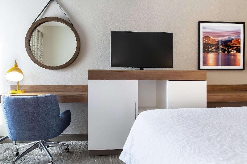 Hampton Inn Rockford 5