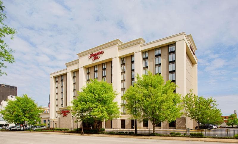 Hampton Inn Louisville Downtown 2