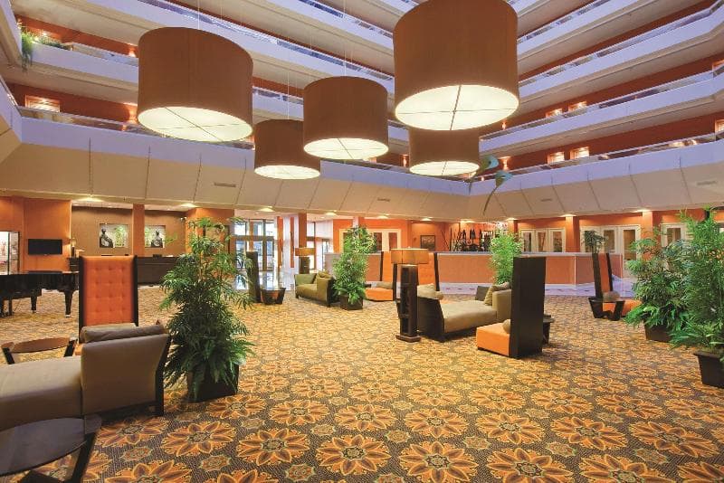 DoubleTree by Hilton Hotel Springfield 2