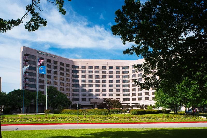 DoubleTree by Hilton Hotel Tulsa - Warren Place photo 1