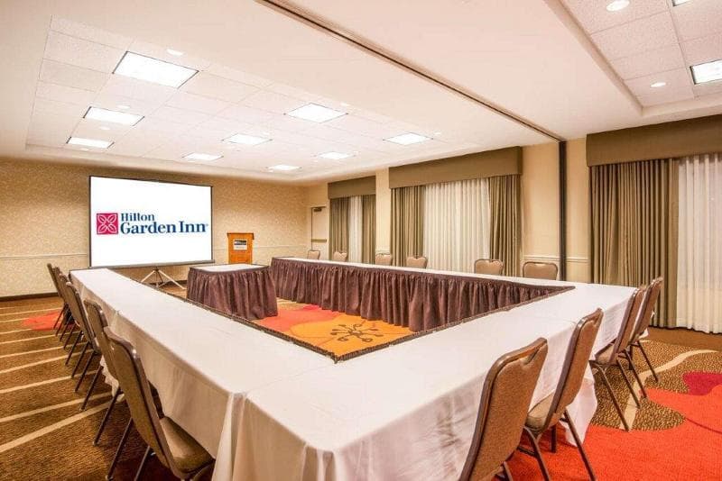 Hilton Garden Inn Wichita photo 1