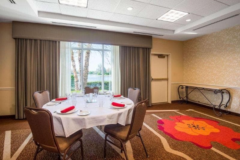 Hilton Garden Inn Wichita 5
