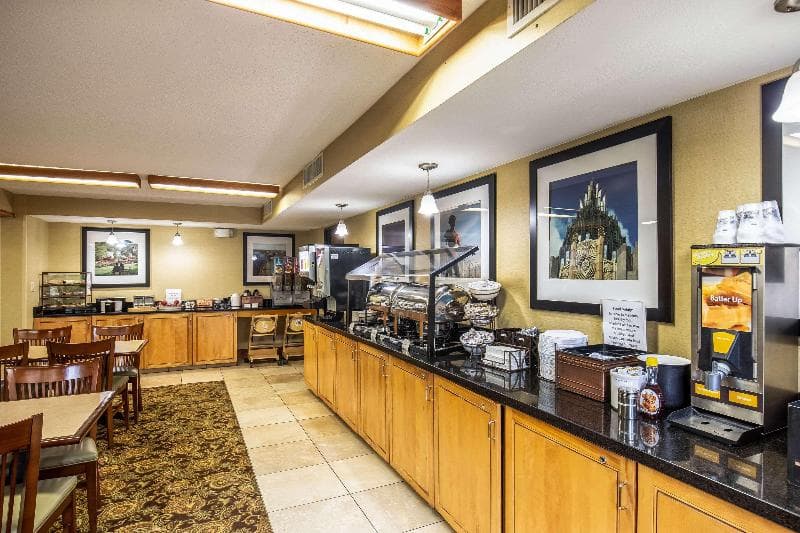 Tulsa Square Hotel Central, I-44 By Oyo 5