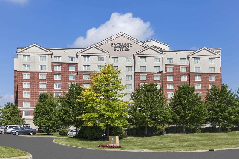 Embassy Suites by Hilton Cleveland Rockside photo 1