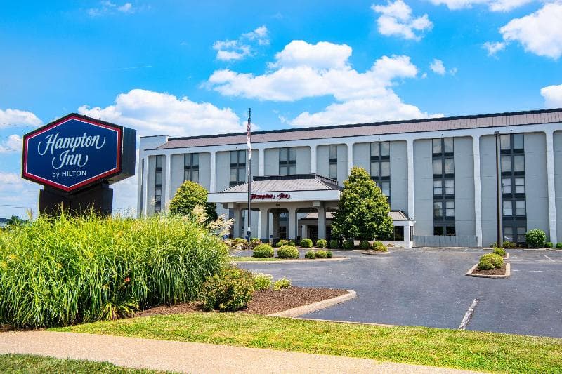 Hampton Inn Evansville 2