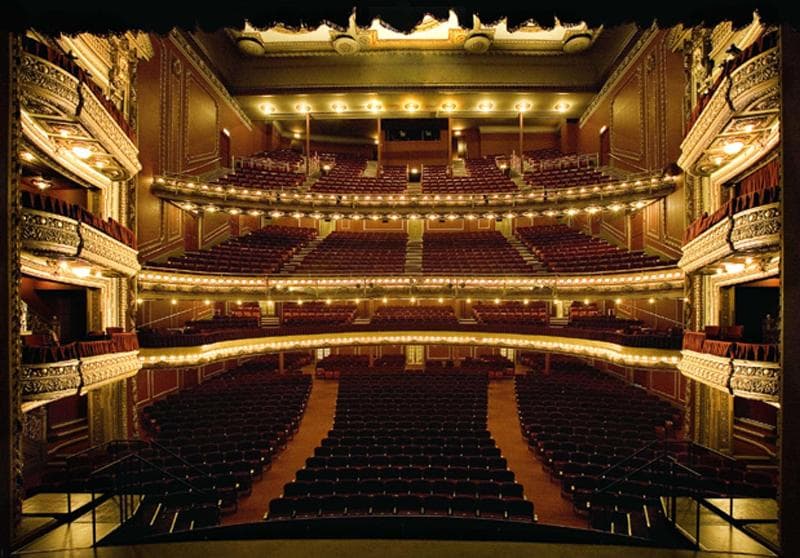 Hampton Inn Majestic Chicago Theatre District photo 1