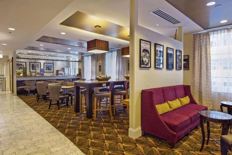 Hampton Inn Majestic Chicago Theatre District 5