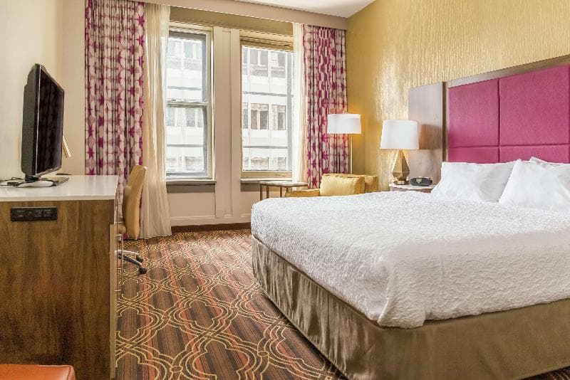 Hampton Inn Majestic Chicago Theatre District 4