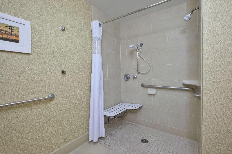 Hampton Inn & Suites Wichita-Northeast photo 1