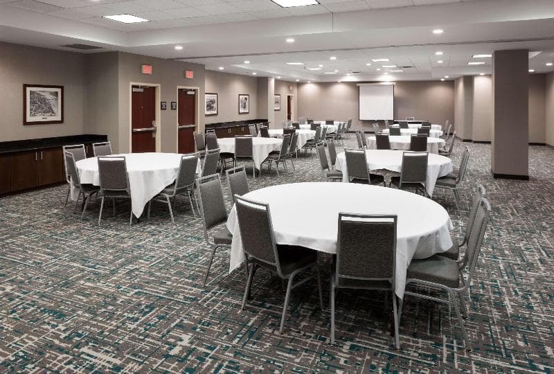 Hampton Inn St. Louis-Downtown (At the Gateway Arch) 5