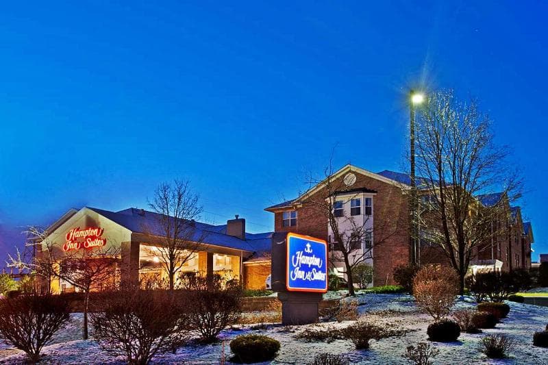 Hampton Inn & Suites Cleveland/Independence 2