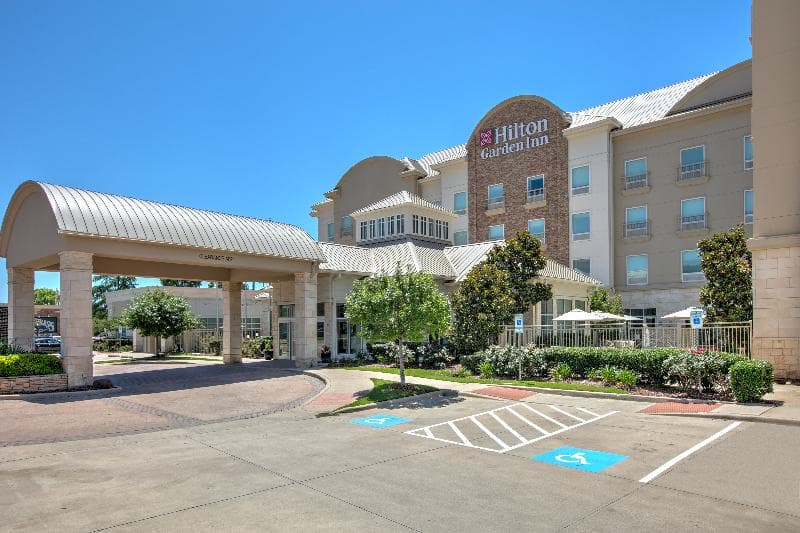 Hilton Garden Inn Dallas/Arlington 5