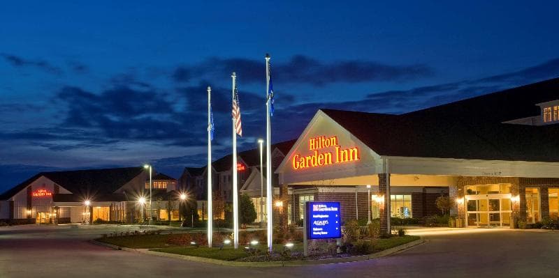 Hilton Garden Inn Milwaukee Northwest Conference Center main