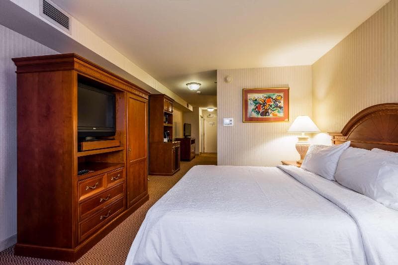 Hilton Garden Inn Milwaukee Northwest Conference Center photo 1