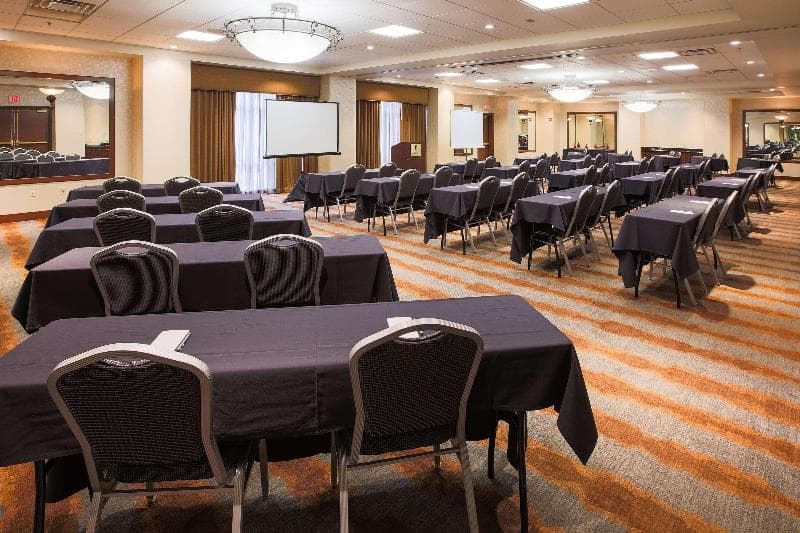 Embassy Suites by Hilton Louisville East 5