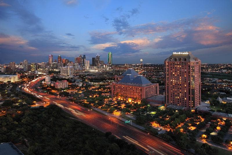 Hilton Anatole 2